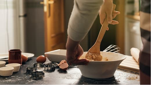 Hands kneading dough - Hover